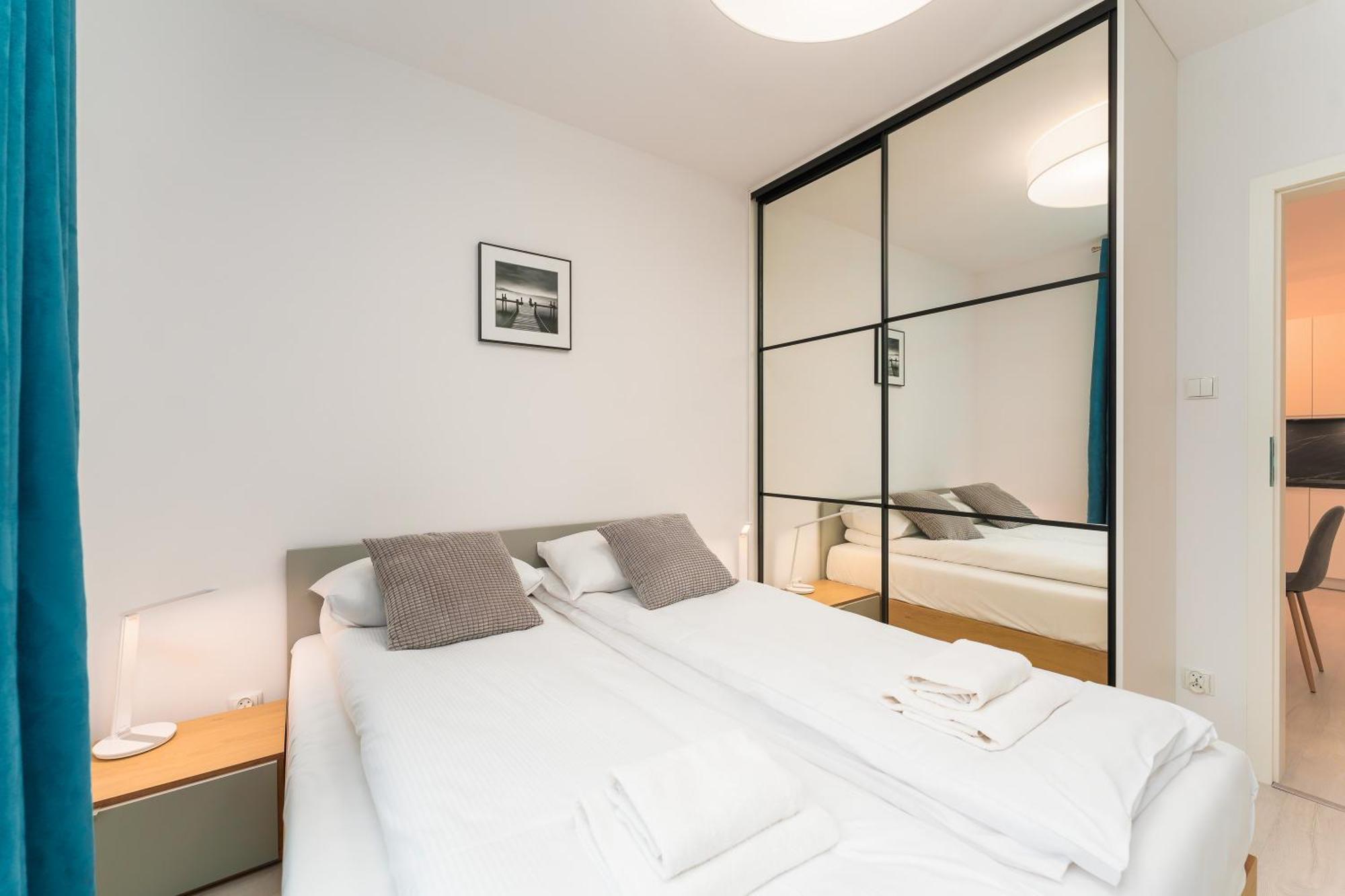 Faro Apartamenty Nadmorskie Tarasy Spa Przy Latarni I Molo Baseny, Sauny, Fitness I Parking W Cenie Kołobrzeg Rum bild