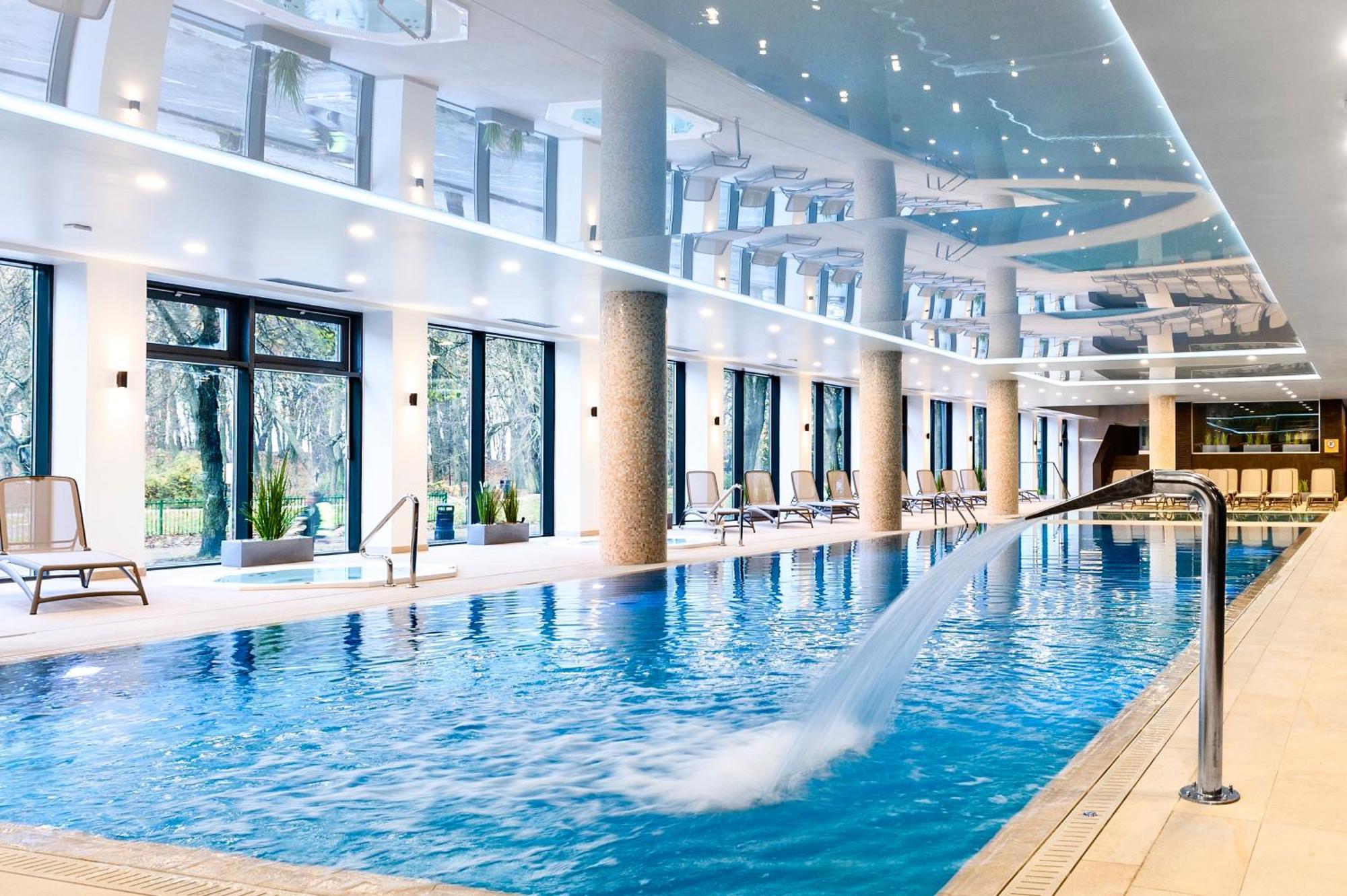 Faro Apartamenty Nadmorskie Tarasy Spa Przy Latarni I Molo Baseny, Sauny, Fitness I Parking W Cenie Kołobrzeg Exteriör bild
